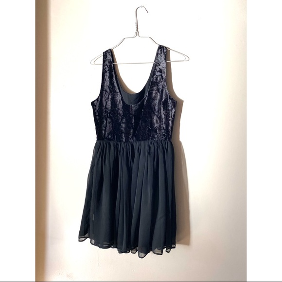 FREE PEOPLE Chiffon & Velvet Ballerina Princess - Picture 3 of 8